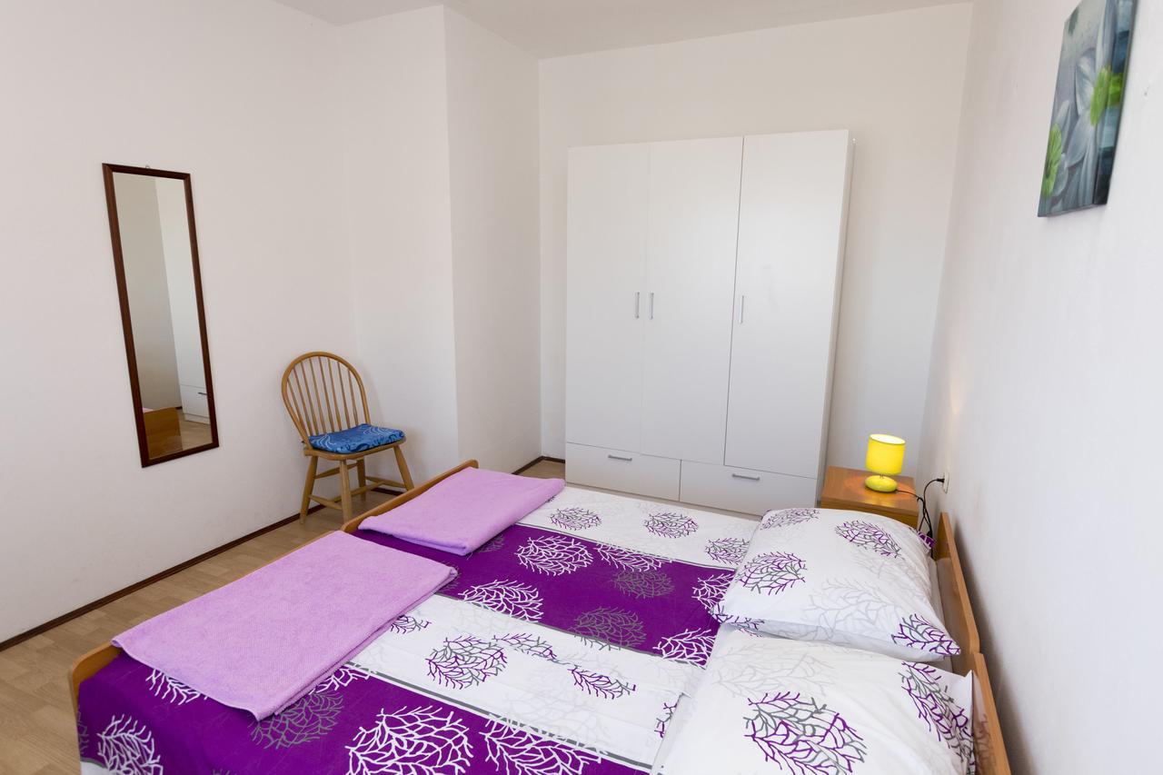 Apartments Ksenija Primosten Luaran gambar