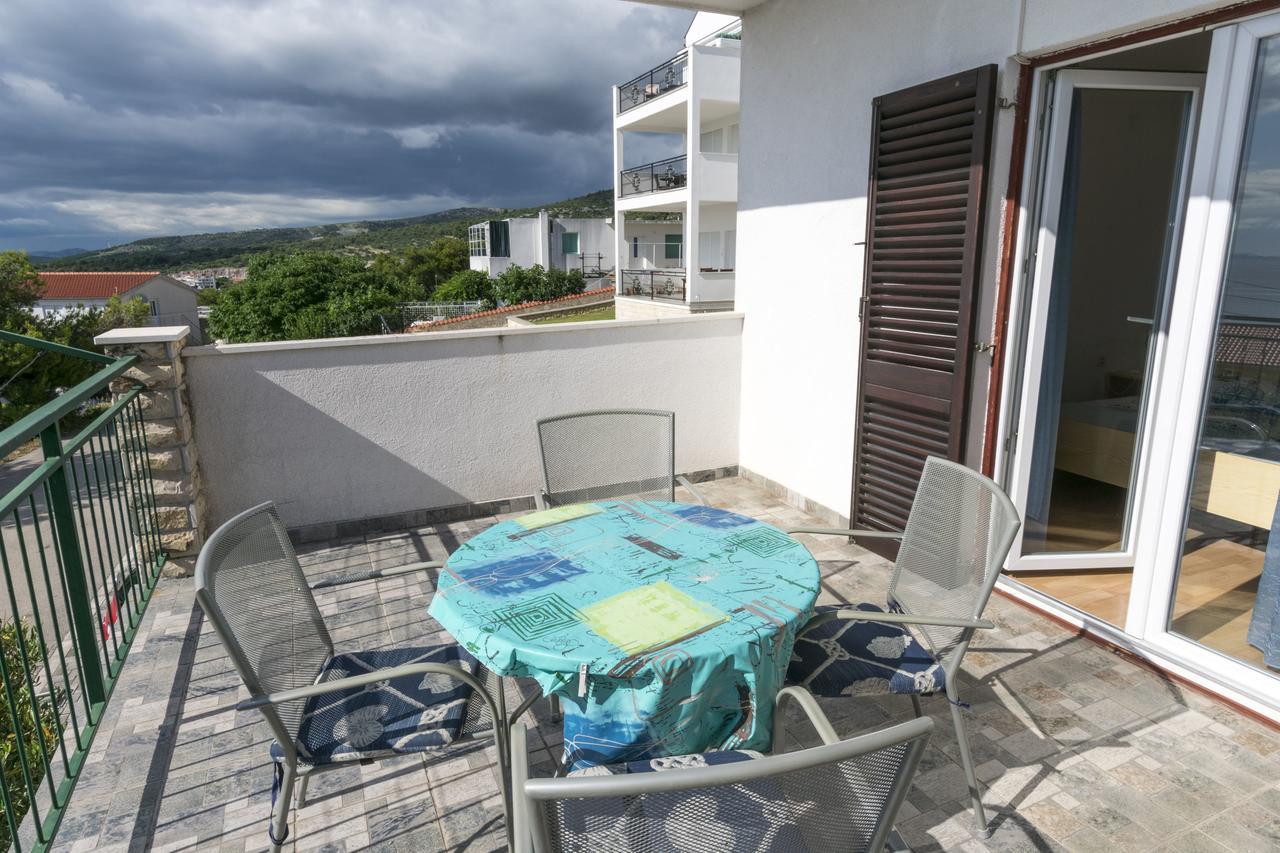 Apartments Ksenija Primosten Luaran gambar